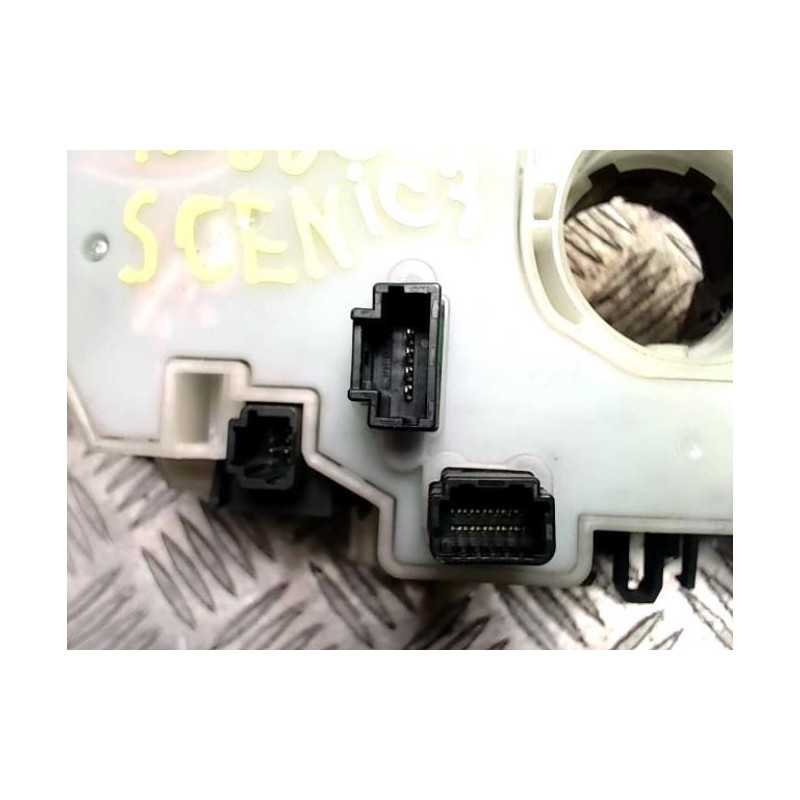 Com (Bloc Contacteur Tournant+Commodo Essuie Glace+Commodo Phare) RENAULT SCENIC 3 PHASE 2 d’occasion