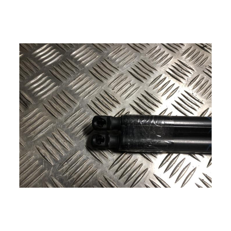 Verin de coffre FORD FOCUS 4 PHASE 1 d’occasion