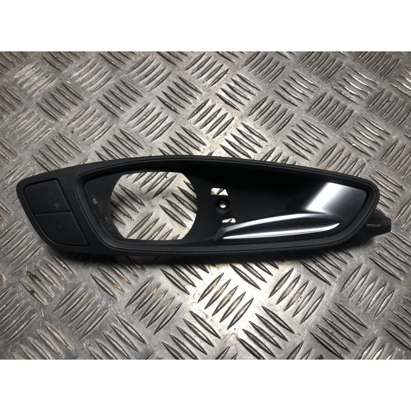 Poignee interieur avant droit AUDI A1 1 PHASE 1 d’occasion