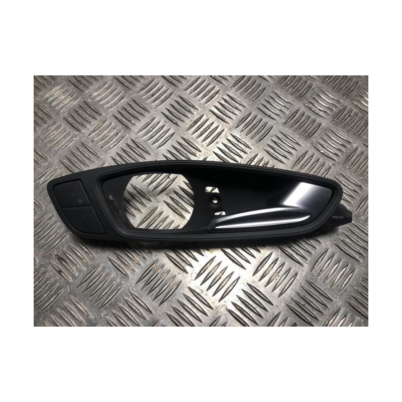 Poignee interieur avant droit AUDI A1 1 PHASE 1 d’occasion