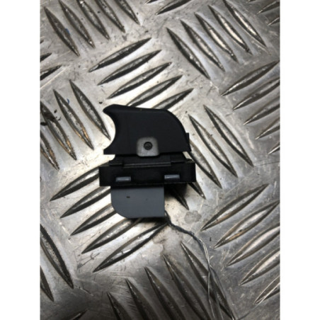 Interrupteur de leve vitre avant droit AUDI A1 1 PHASE 1 d’occasion