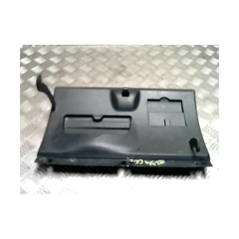 Porte boite a gants RENAULT CLIO 2 PHASE 2 d’occasion