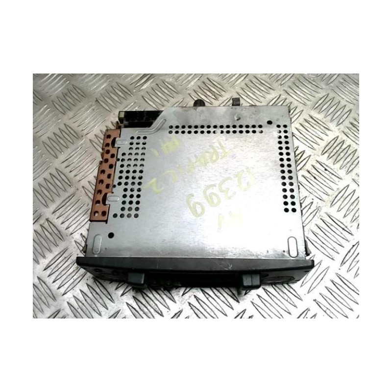 Autoradio d'origine RENAULT TRAFIC 2 PHASE 1 d’occasion