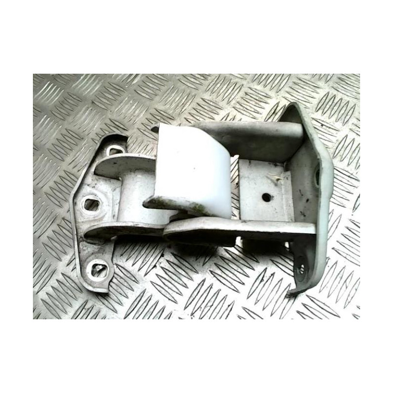 Charniere de porte arriere gauche RENAULT TRAFIC 2 PHASE 1 d’occasion