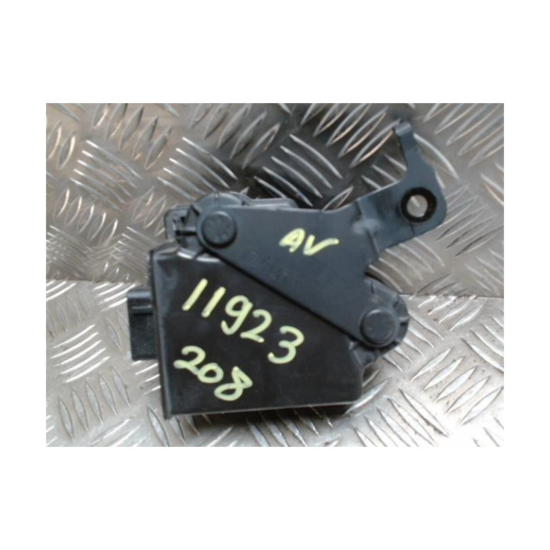 Relais electrique PEUGEOT 208 1 PHASE 2 d’occasion