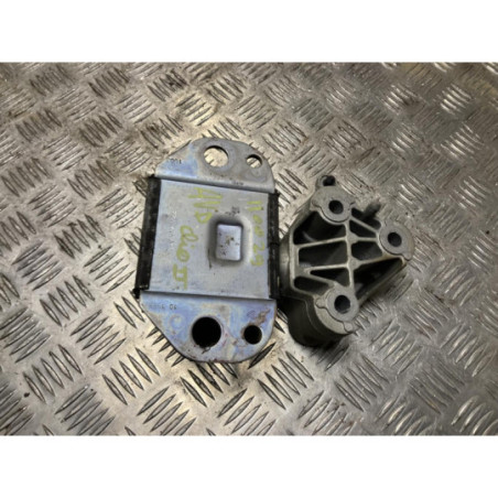 Support moteur droit RENAULT CLIO 2 CAMPUS PHASE 2 d’occasion