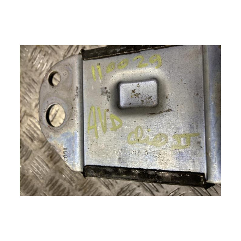 Support moteur droit RENAULT CLIO 2 CAMPUS PHASE 2 d’occasion