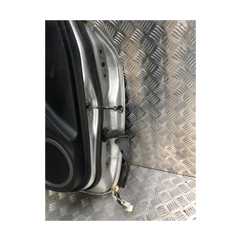 Porte avant gauche TOYOTA RAV4 3 PHASE 1 d’occasion