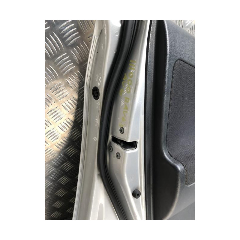 Porte avant gauche TOYOTA RAV4 3 PHASE 1 d’occasion