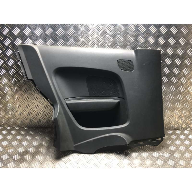 Panneau de porte arriere gauche AUDI A1 1 PHASE 1 d’occasion