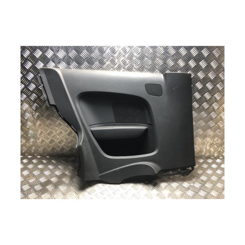 Panneau de porte arriere gauche AUDI A1 1 PHASE 1 d’occasion