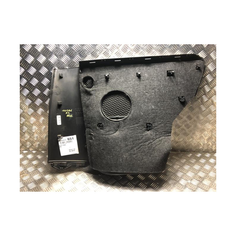 Panneau de porte arriere gauche AUDI A1 1 PHASE 1 d’occasion