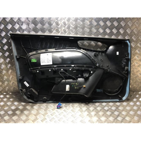 Panneau de porte avant droit AUDI A1 1 PHASE 1 d’occasion