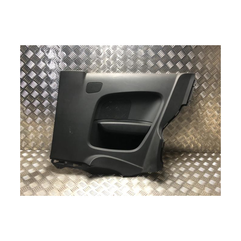 Panneau de porte arriere droit AUDI A1 1 PHASE 1 d’occasion