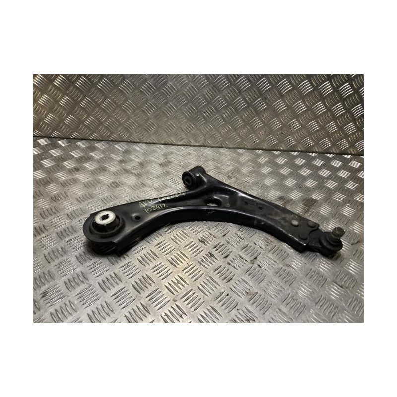Triangle avant droit FORD FOCUS 4 PHASE 1 d’occasion