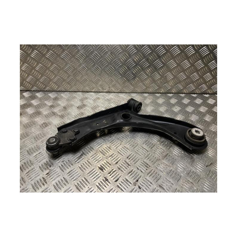 Triangle avant droit FORD FOCUS 4 PHASE 1 d’occasion