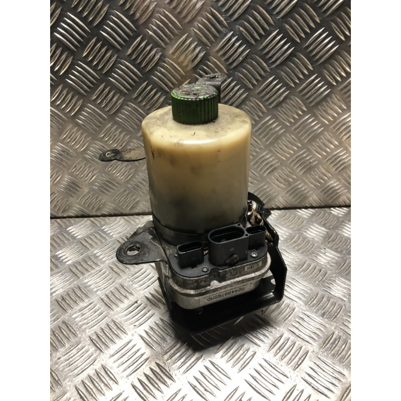 Pompe de direction VOLKSWAGEN POLO 5 PHASE 1 d’occasion