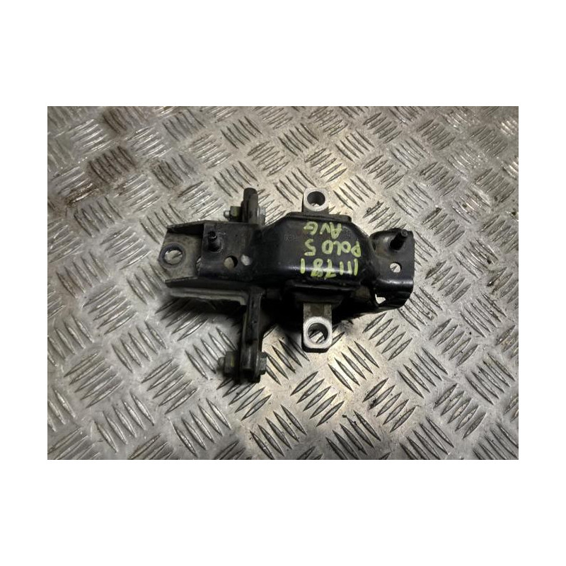 Support moteur gauche VOLKSWAGEN POLO 5 PHASE 1 d’occasion