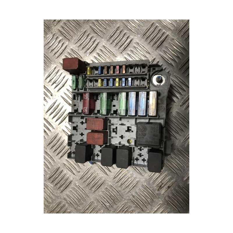 Porte fusible FIAT PANDA 2 PHASE 1 d’occasion