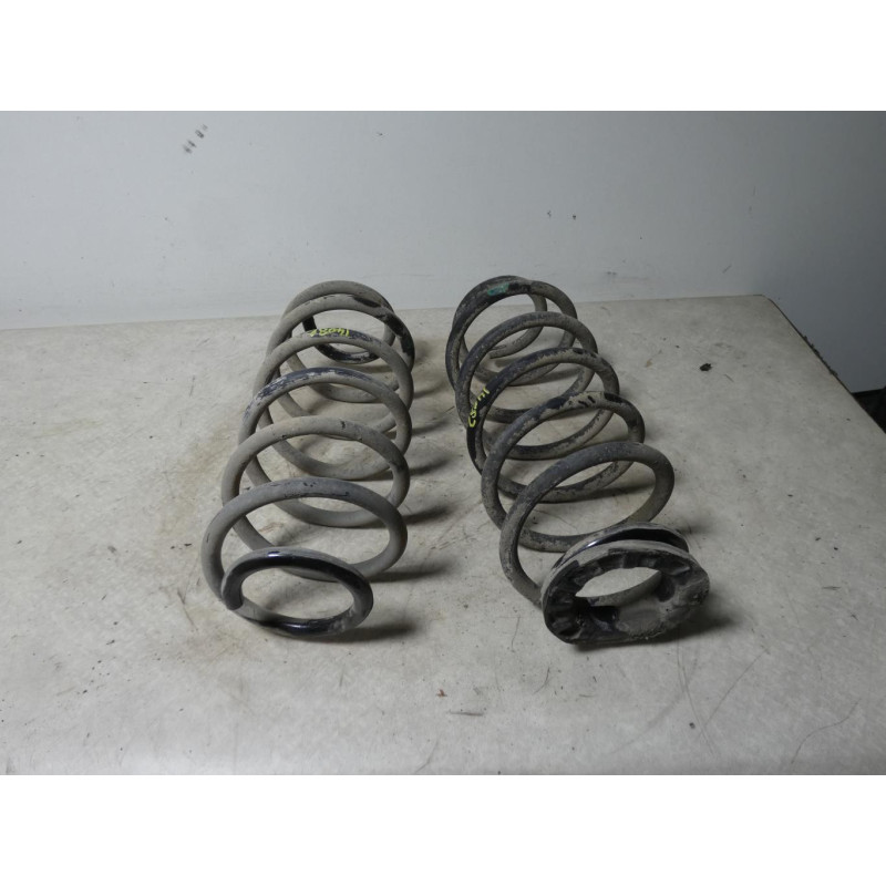 Ressort de suspension arriere PEUGEOT 107 PHASE 1 d’occasion
