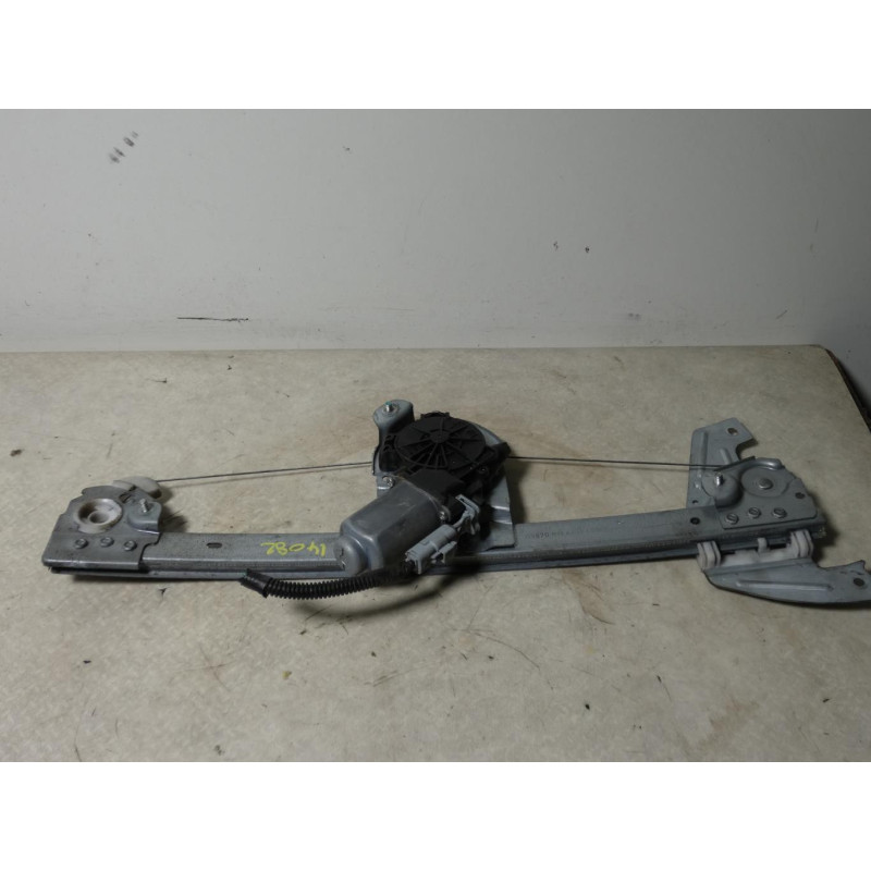 Leve vitre electrique avant droit PEUGEOT 107 PHASE 1 d’occasion