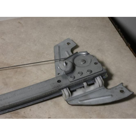Leve vitre electrique avant droit PEUGEOT 107 PHASE 1 d’occasion