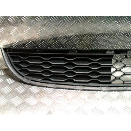 Grille de pare choc RENAULT TWINGO 2 PHASE 2 d’occasion
