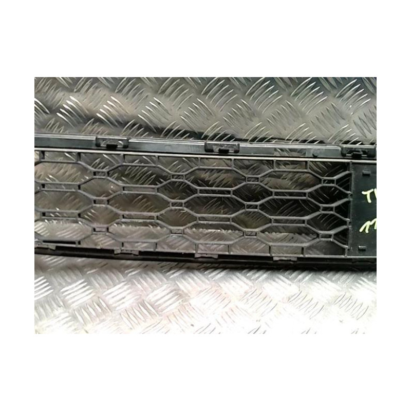 Grille de pare choc RENAULT TWINGO 2 PHASE 2 d’occasion
