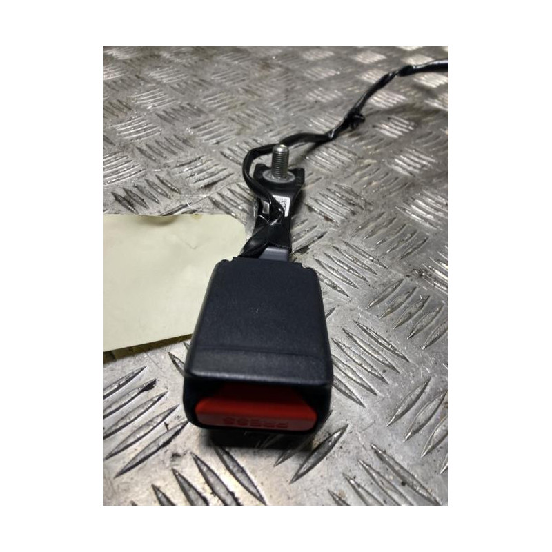 Attache ceinture avant droit MITSUBISHI SPACE STAR 3 PHASE 3 d’occasion