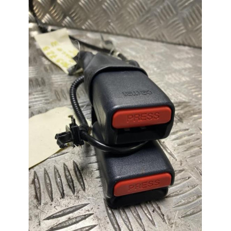 Attache ceinture arriere gauche MITSUBISHI SPACE STAR 3 PHASE 3 d’occasion