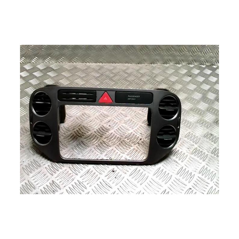 Aerateur tableau de bord VOLKSWAGEN TIGUAN 1 PHASE 1 d’occasion