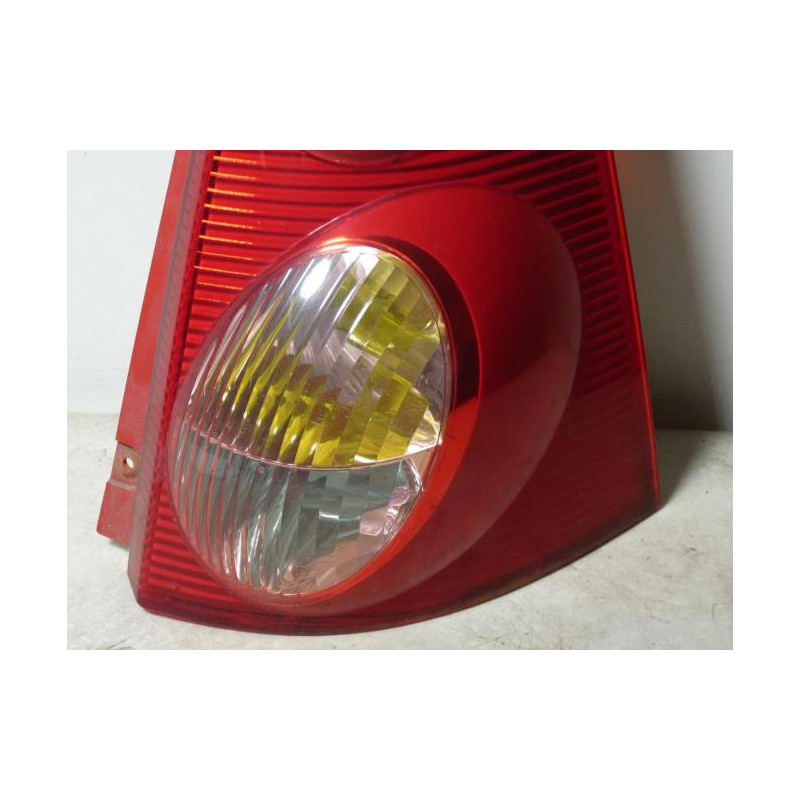Feu arriere principal droit (feux) PEUGEOT 107 PHASE 1 d’occasion