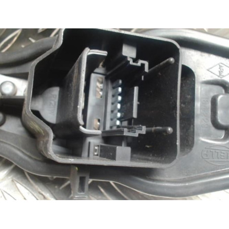 Platine feu arriere gauche RENAULT SCENIC 2 PHASE 2 d’occasion