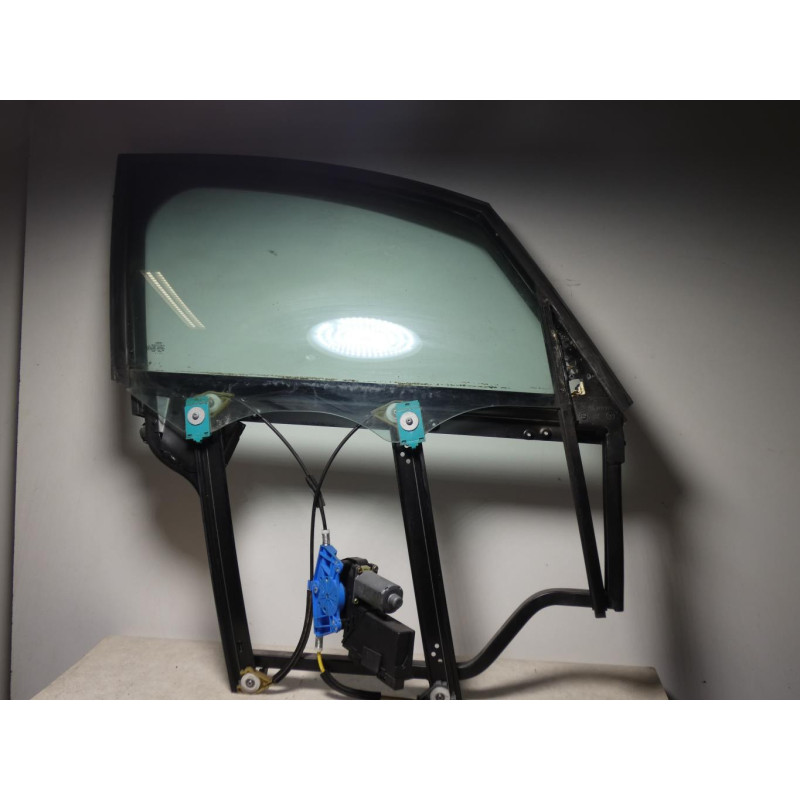 Leve vitre electrique avant droit AUDI A2 d’occasion