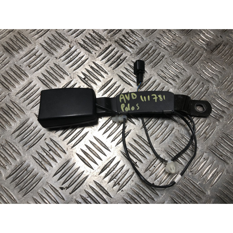 Attache ceinture avant droit VOLKSWAGEN POLO 5 PHASE 1 d’occasion