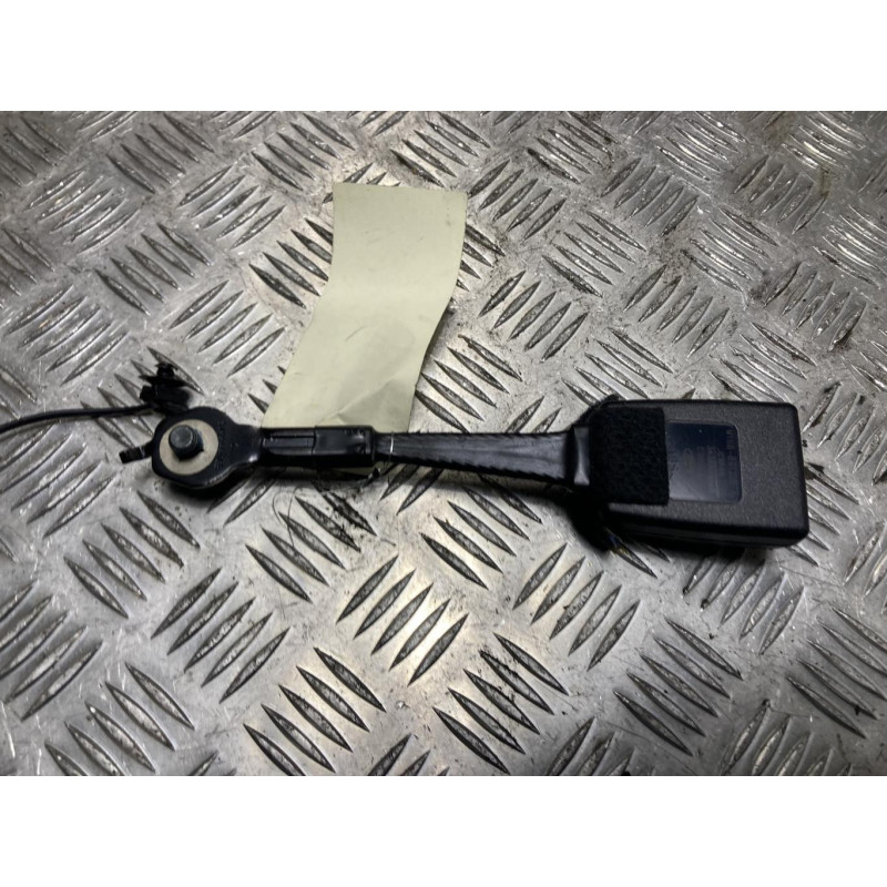 Attache ceinture avant gauche FORD PUMA 2 d’occasion
