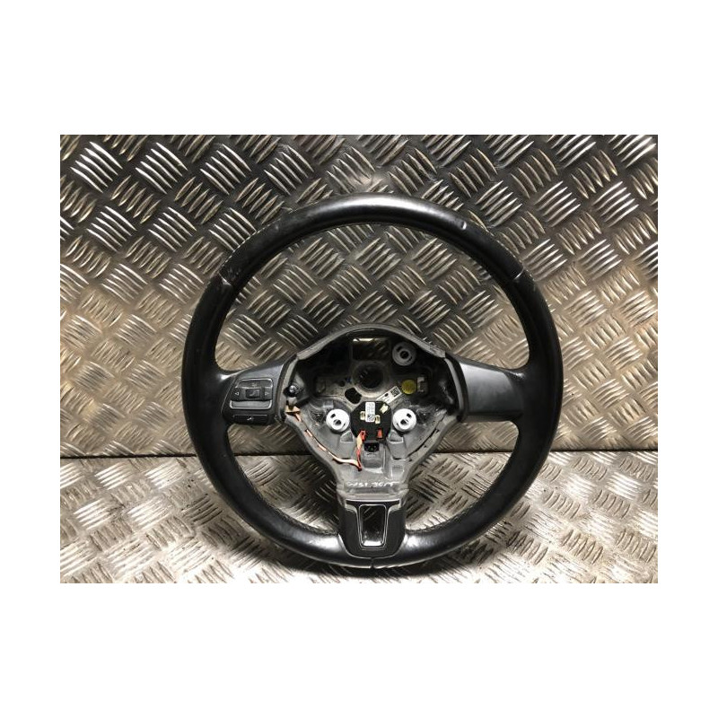 Volant VOLKSWAGEN POLO 5 PHASE 1 d’occasion
