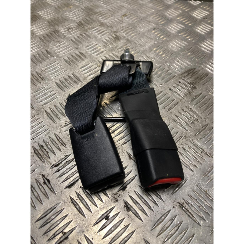 Attache ceinture arriere gauche MAZDA CX7 PHASE 2 d’occasion
