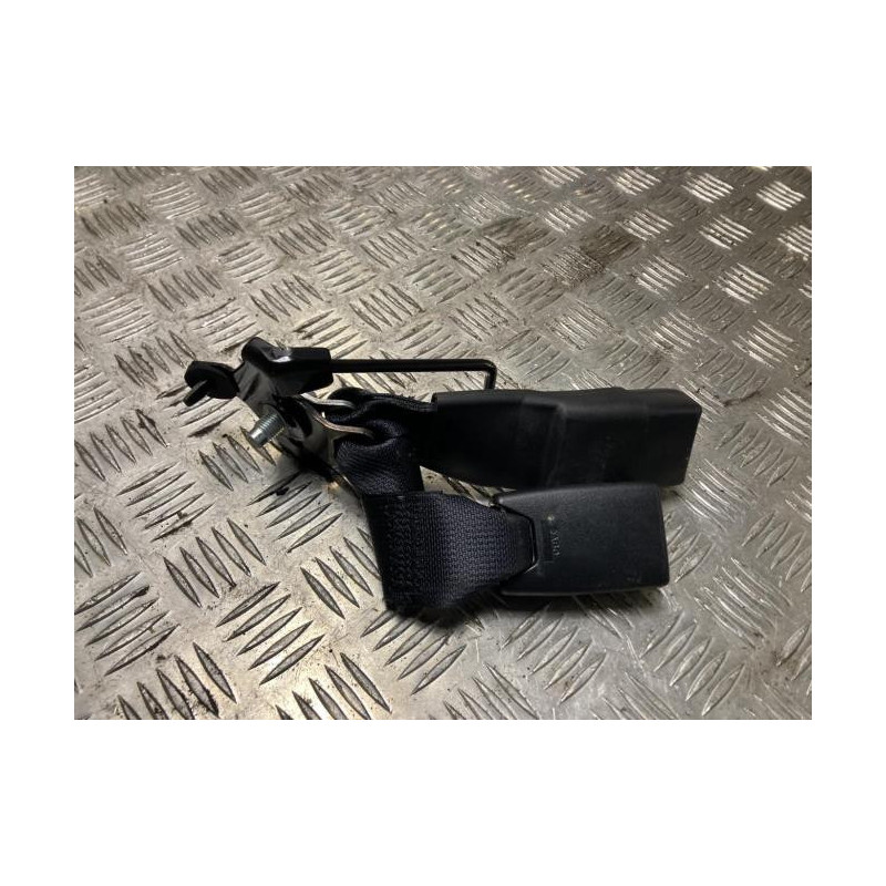 Attache ceinture arriere gauche MAZDA CX7 PHASE 2 d’occasion