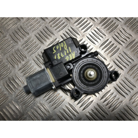 Moteur leve vitre arriere gauche VOLKSWAGEN POLO 5 PHASE 1 d’occasion