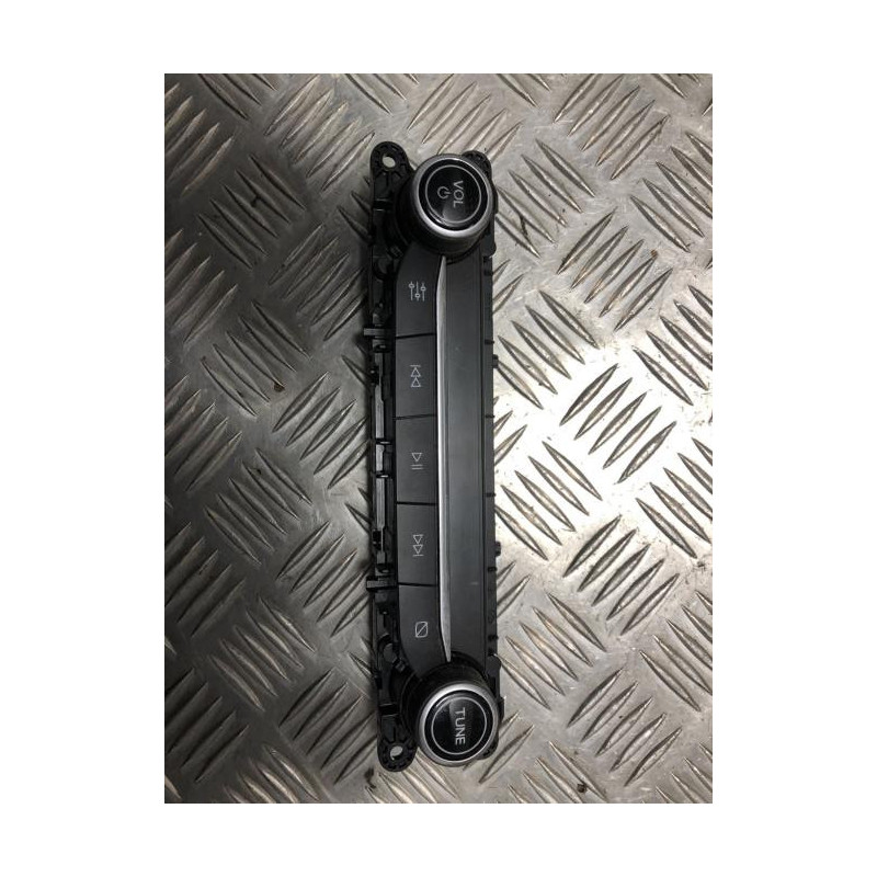Commande autoradio FORD FOCUS 4 PHASE 1 d’occasion