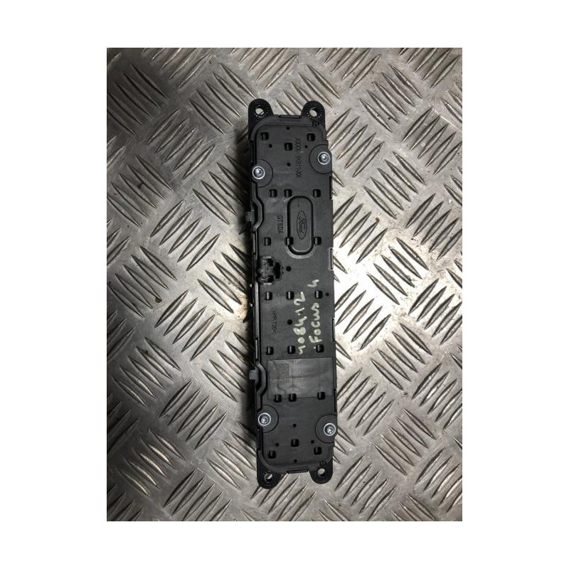Commande autoradio FORD FOCUS 4 PHASE 1 d’occasion