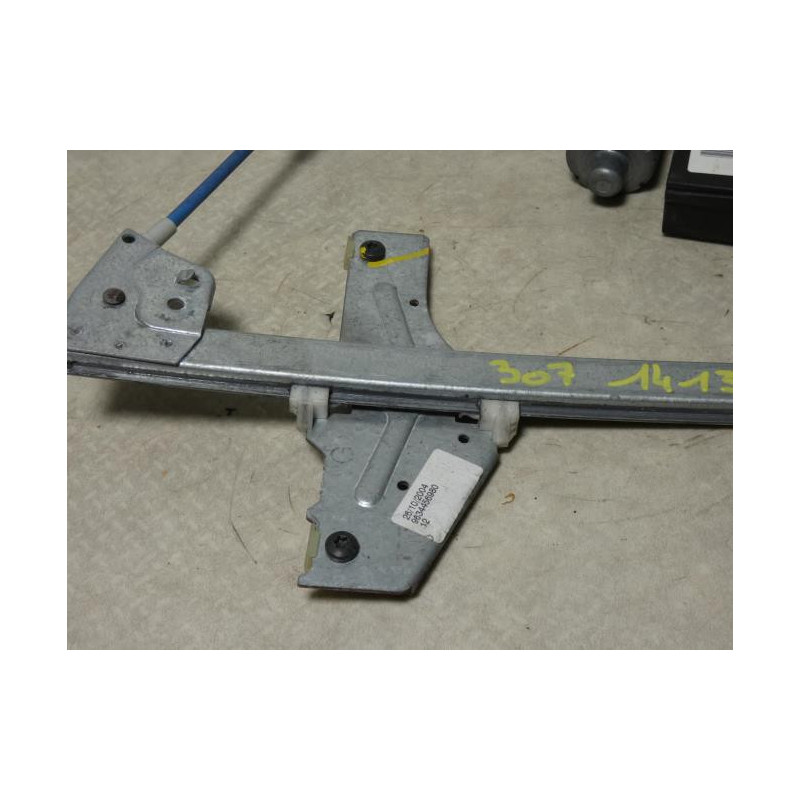 Leve vitre electrique avant gauche PEUGEOT 307 PHASE 1 d’occasion
