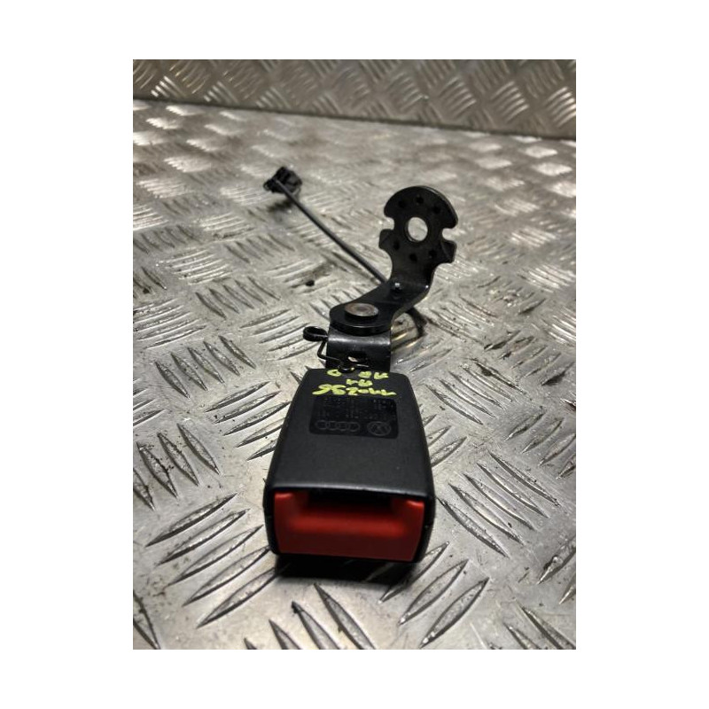 Attache ceinture arriere droit AUDI A1 1 PHASE 1 d’occasion