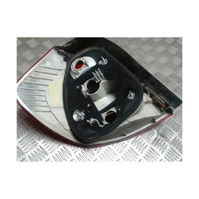 Feu arriere principal droit (feux) BMW SERIE 1 E87 PHASE 1 d’occasion