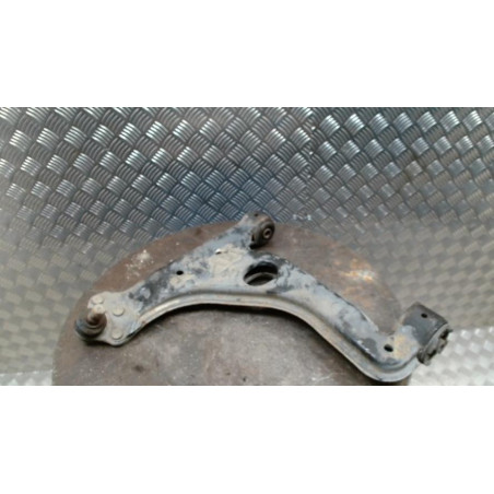 Triangle avant gauche OPEL MERIVA B PHASE 1 d’occasion