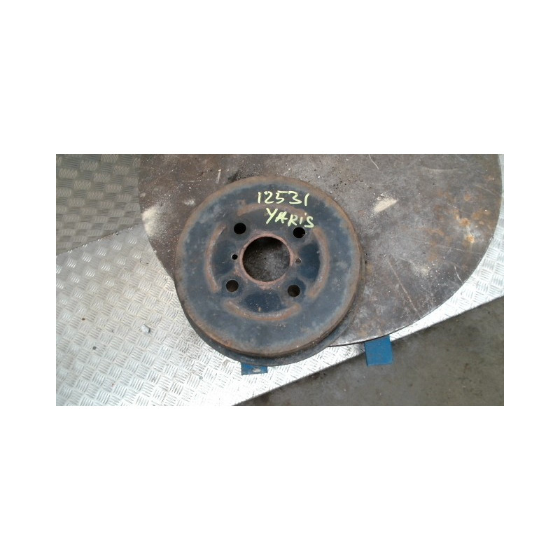 Tambour arriere droit TOYOTA YARIS 2 PHASE 2 d’occasion