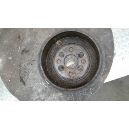 Tambour arriere droit TOYOTA YARIS 2 PHASE 2 d’occasion