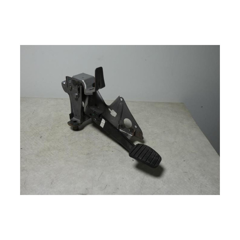 Pedale de frein RENAULT CLIO 4 PHASE 1 d’occasion