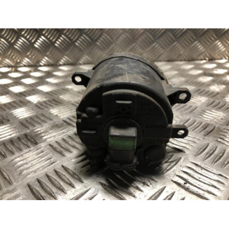 Anti brouillard droit (feux) TOYOTA YARIS 2 PHASE 1 d’occasion